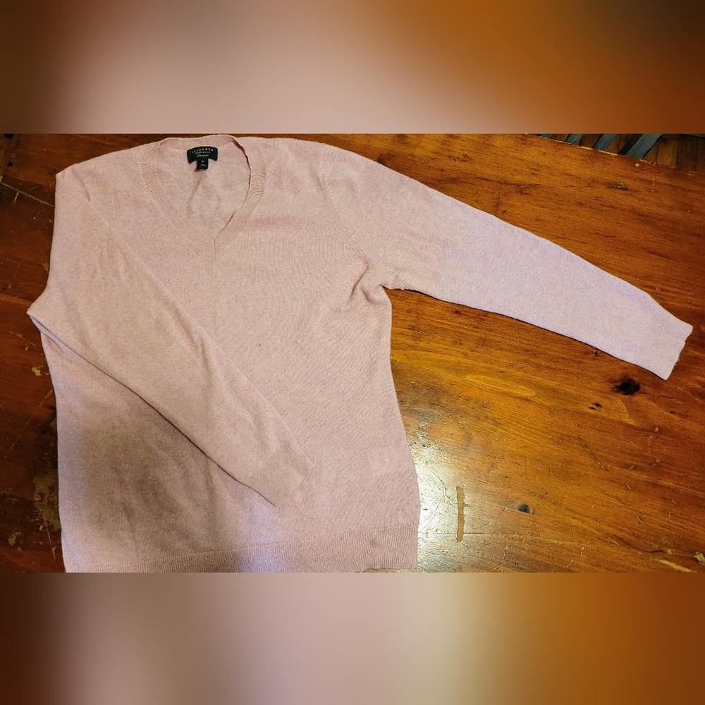 Womans Pink V-Neck Sweater